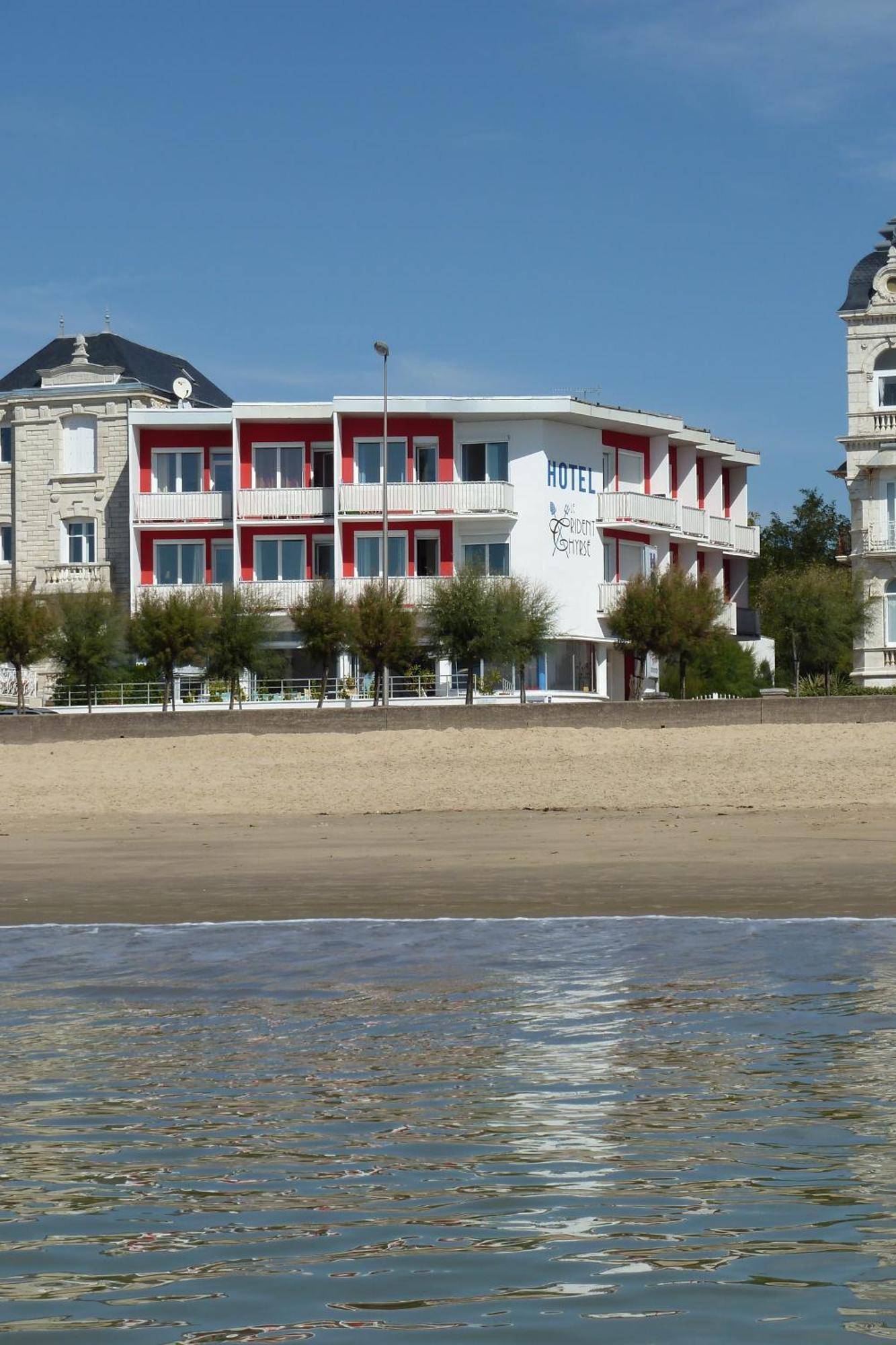 Hotel Le Trident Thyrse Royan Exterior photo